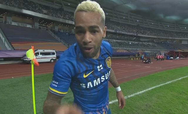 外媒看中超:让足球变得漂亮 恐怖又不幸的乌龙球是完美广告|火狐电竞官方网站(图8) 
外媒看中超:让足球变得漂亮 恐怖又不幸的乌龙球是完美广告|火狐电竞官方网站(图8)