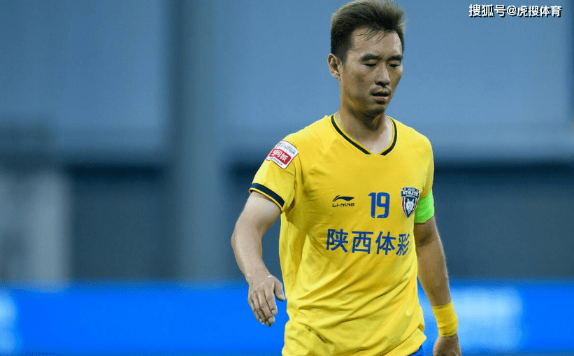 中甲射手榜89人上榜!3名前国脚领衔 六大土炮打破外援垄断!|火狐电竞(图3) 
中甲射手榜89人上榜!3名前国脚领衔 六大土炮打破外援垄断!|火狐电竞(图3)