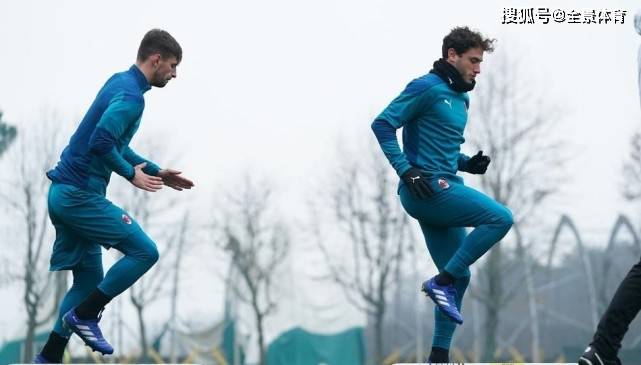 
央视现场直播意甲！领头羊主场战弱旅 赛季不败能否延续？【火狐电竞】(图1)