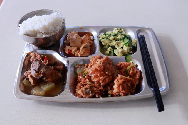 “火狐电竞”韩国陆军2名特种兵在反劫持训练中窒息身亡(图)(图1) 火狐电竞