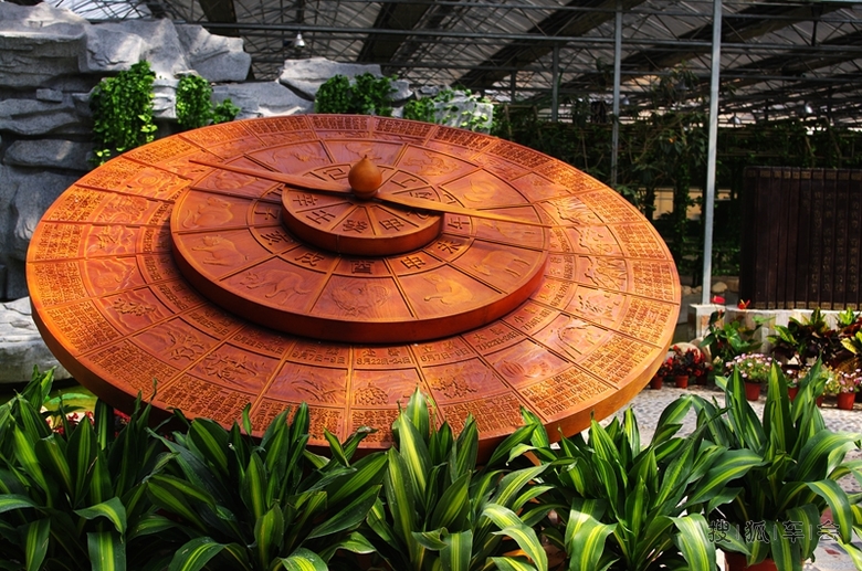 火狐电竞:
中甲-亚冠银靴2球+绝杀 卓尔3-2毅腾迎连胜  永昌3-0小草(图1) 火狐电竞